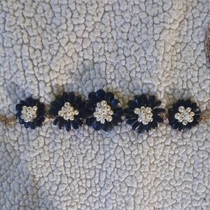 Chic Floral Necklace with Navy and Pearl Details